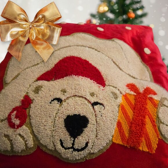 Phantoscope Pillow Cover Polar Bear With Gift Santa Hat Red White Needle Punch - Picture 2 of 6